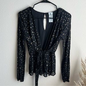 Sadie & Sage Star Print Cinched Waist Blouse